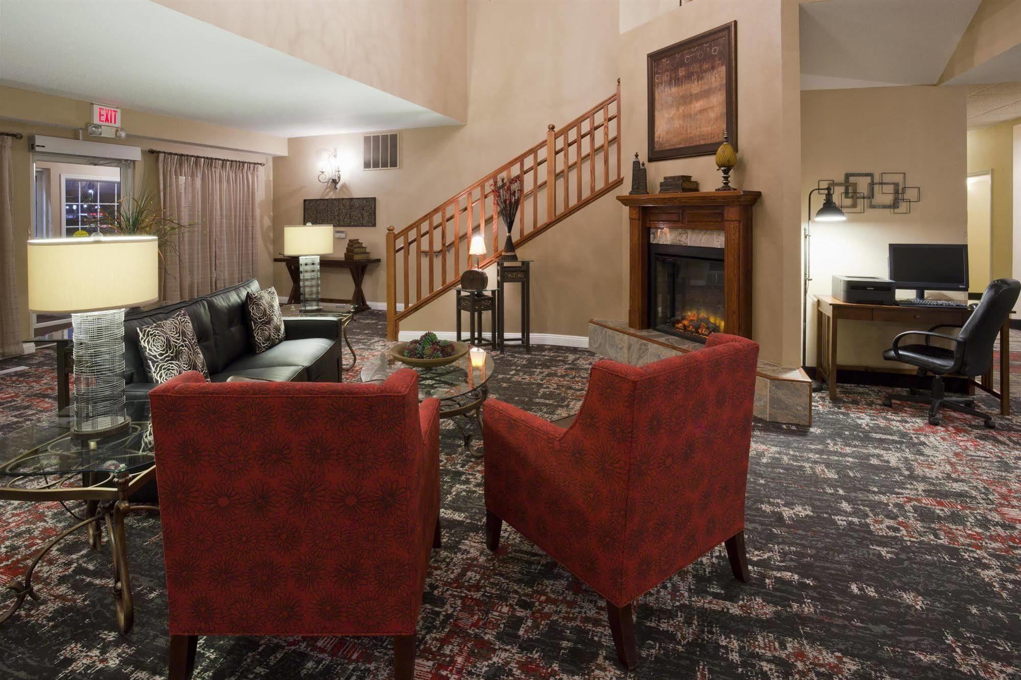 Grandstay Residential Suites Hotel - Eau Claire Exteriör bild