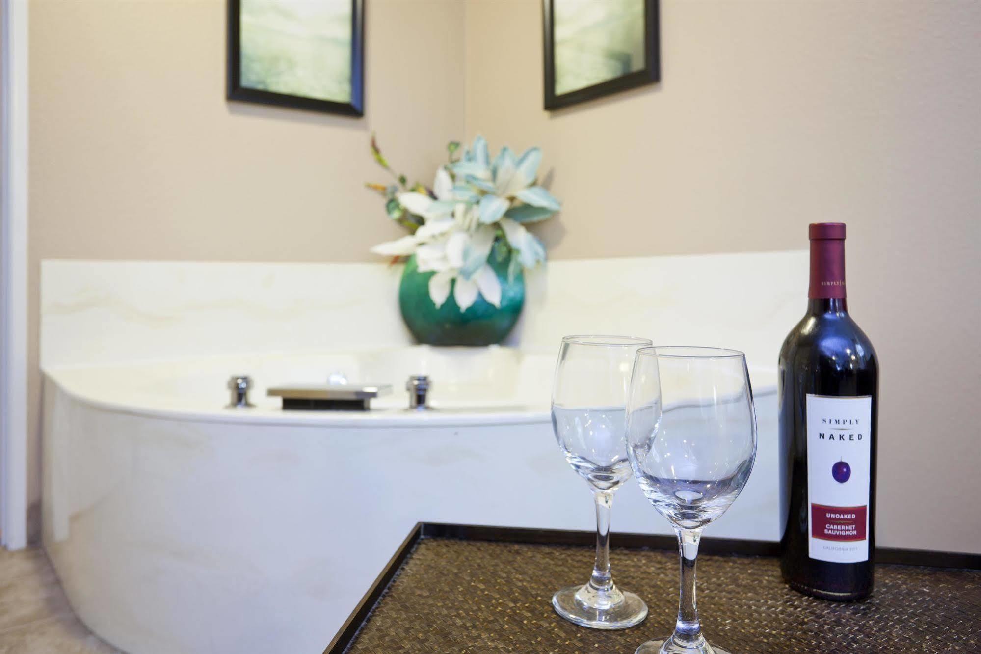Grandstay Residential Suites Hotel - Eau Claire Exteriör bild