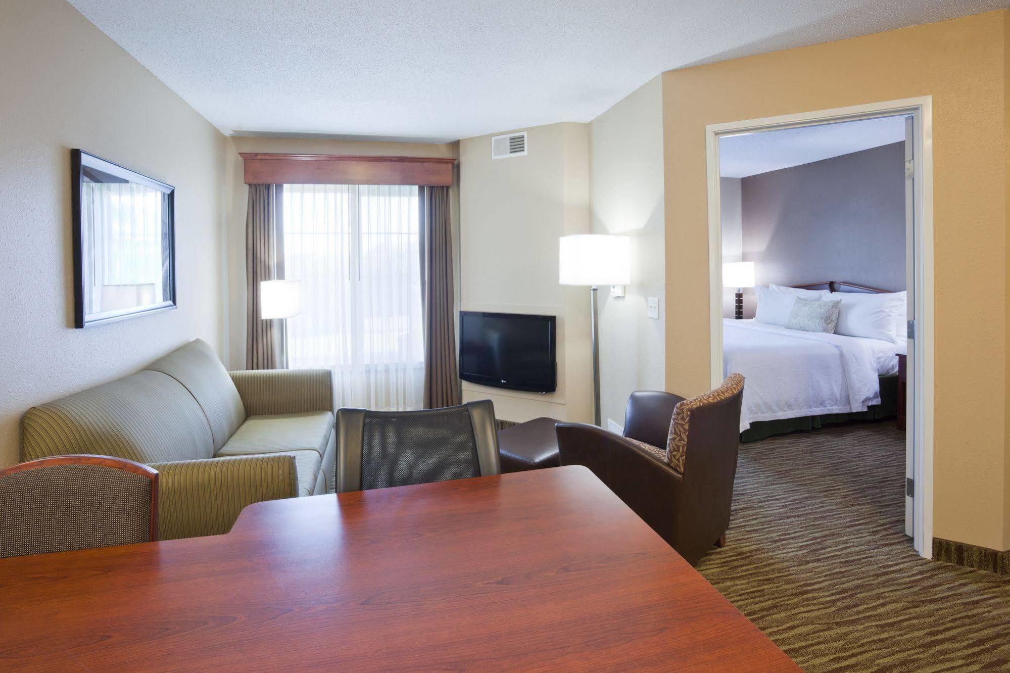 Grandstay Residential Suites Hotel - Eau Claire Exteriör bild